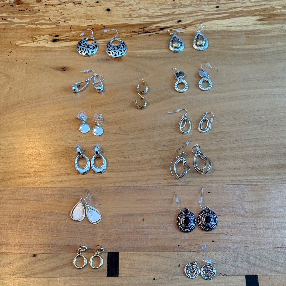 Elegant Silver and Gold Earrings Set